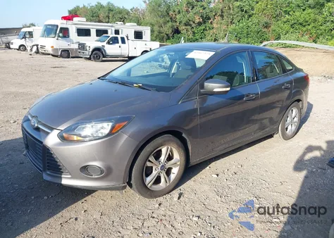 2014 Ford Focus Se z USA, uszkodzony, nr VIN 1FADP3F21EL136639